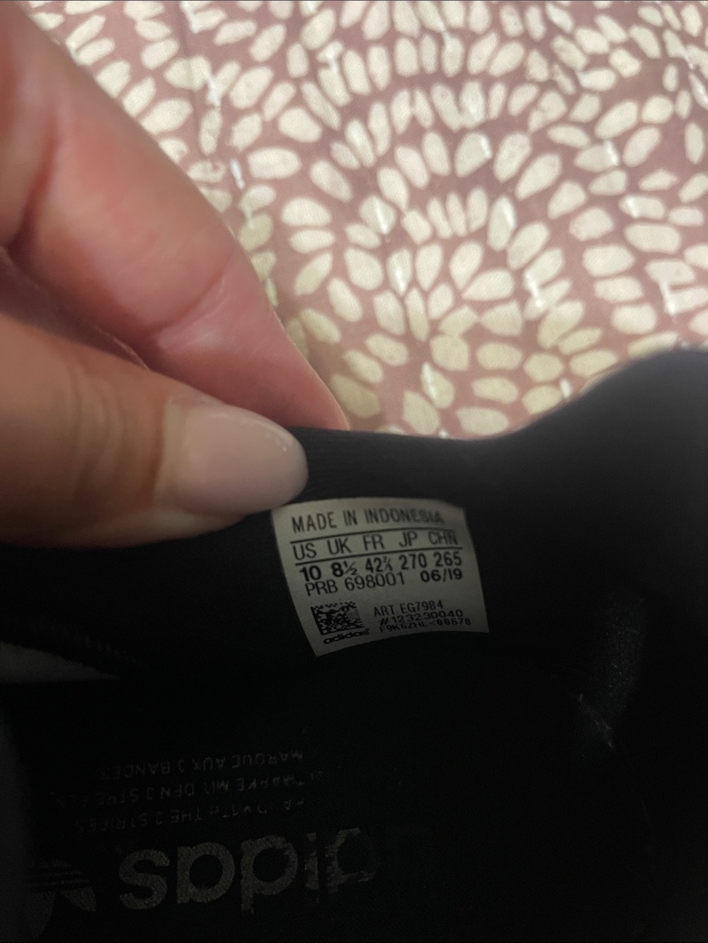 Adidas - Picture 3 of 3